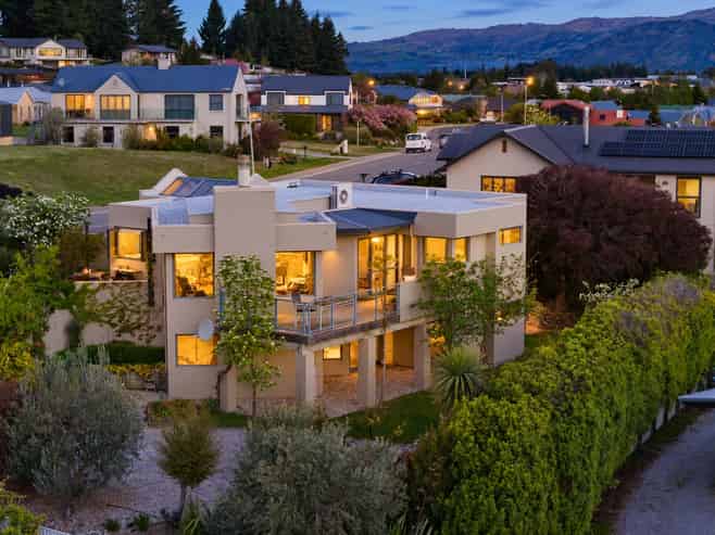 62 Kings Drive, Wanaka