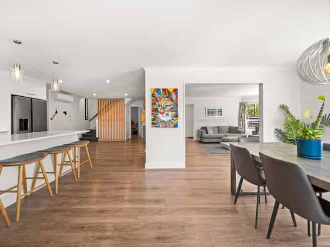 83 Reading Street, Greytown