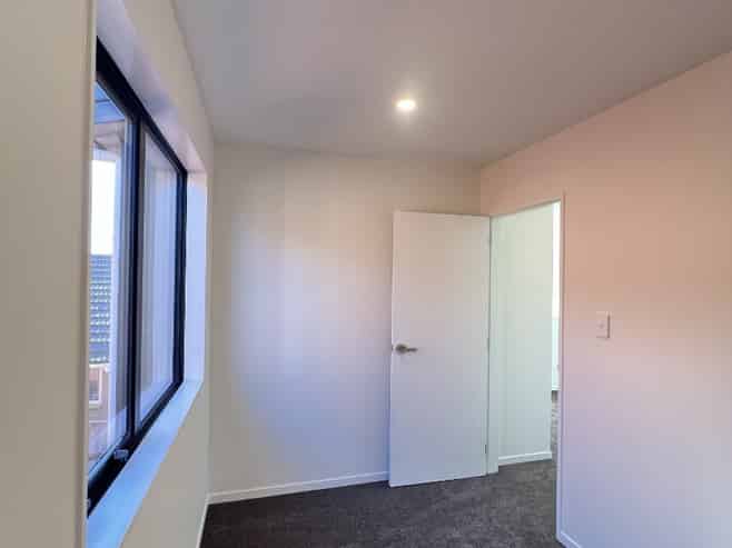 1B Greers Road, Weymouth