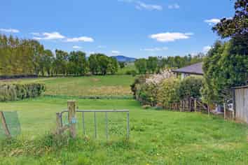 1694 Cust Road, Cust