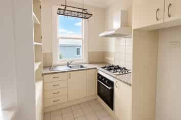 1B/1122 New North road, Mount Albert