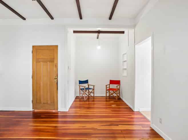 1706 Great North Road, Avondale