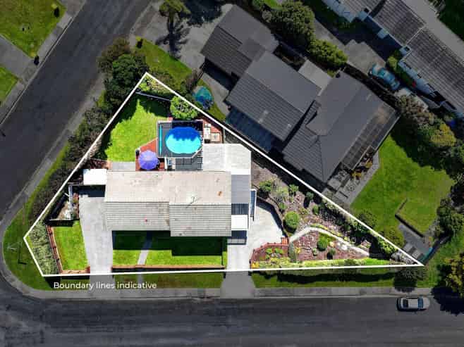 92 Rosario Crescent, Red Beach