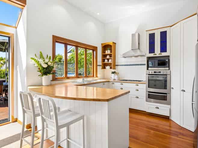 76  St Vincent Avenue, Remuera