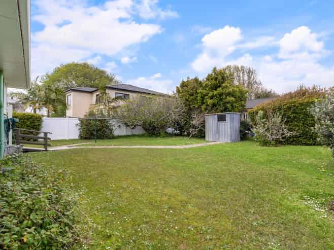 29 Coniston Avenue, Te Atatu South