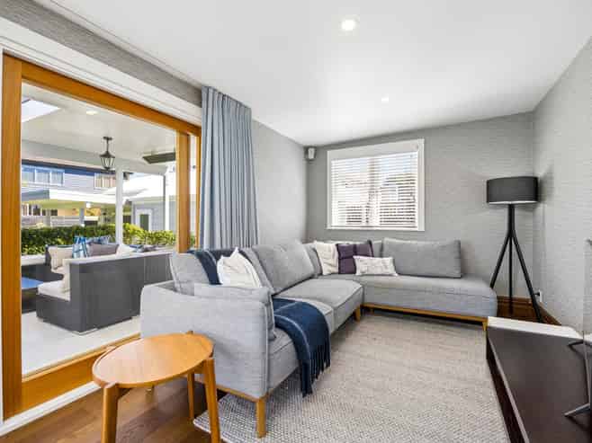 5 Highwic Avenue, Epsom