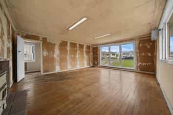 66 Staveley Avenue, Hillsborough