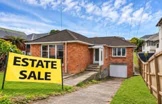 66 Staveley Avenue, Hillsborough