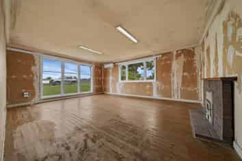 66 Staveley Avenue, Hillsborough