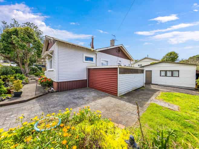 66-68 Athens Road, Onehunga