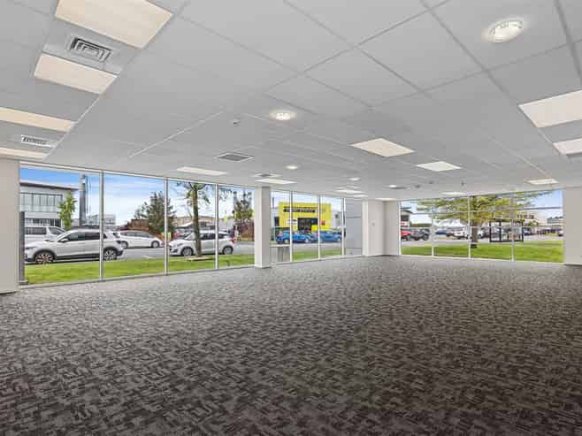 High-Profile Office Near Christchurch Airport