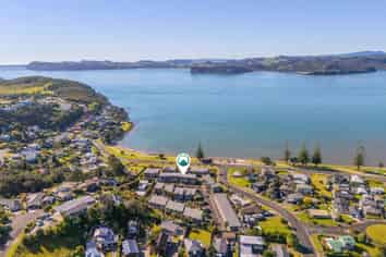 24/1 Centennial Drive, Whitianga