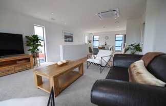 5/15 Keehan Drive, Hilltop