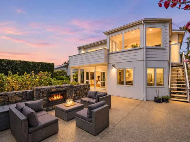 77 Beresford Street, Bayswater