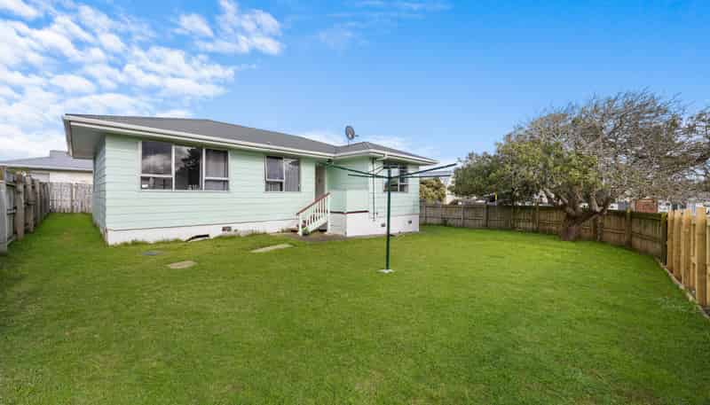 38 Burundi Ave, Clendon Park