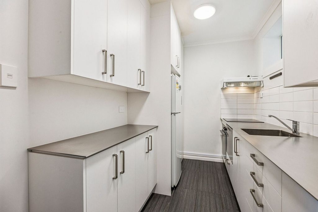 Quiet, Private,  Central  2 bedroom home 4