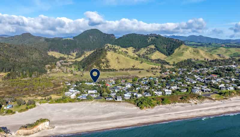 2 Stingray Crescent, Whiritoa