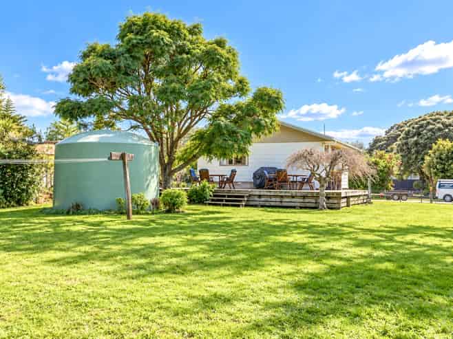 2 Stingray Crescent, Whiritoa