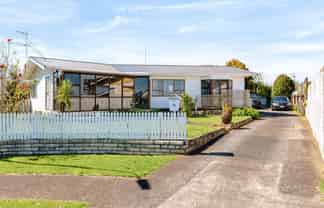 16 Manuka Place, Hawera