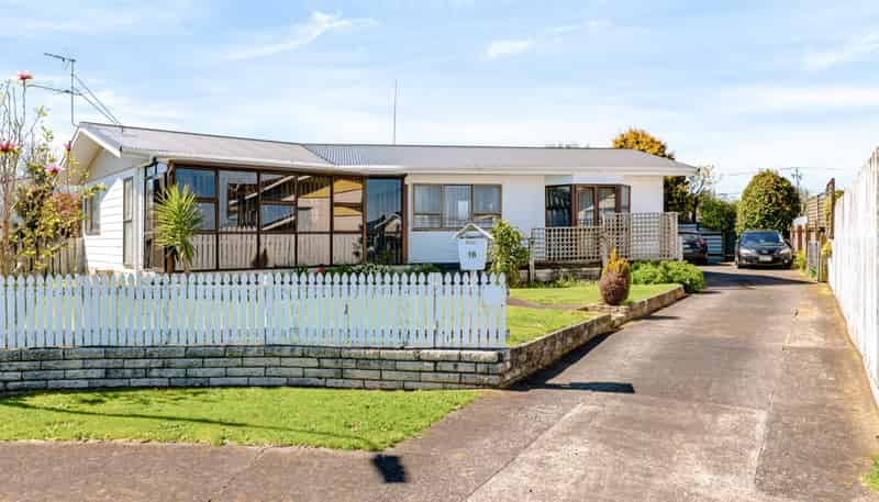 16 Manuka Place, Hawera