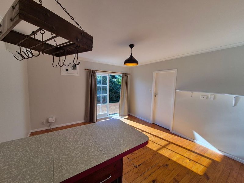Quiet one bedroom 3