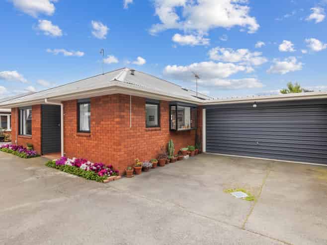 2/32 Picton Avenue, Riccarton