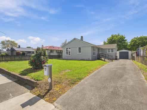 102 Heath Street, Saint Andrews