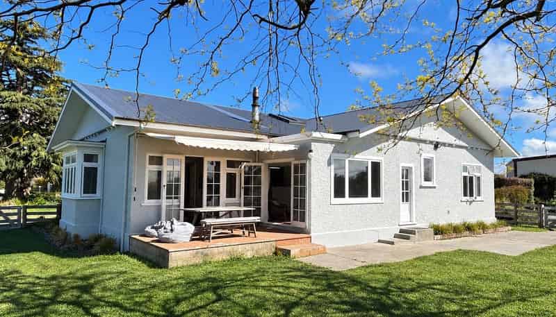 83 Thompson Road, Havelock North