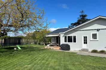 83 Thompson Road, Havelock North