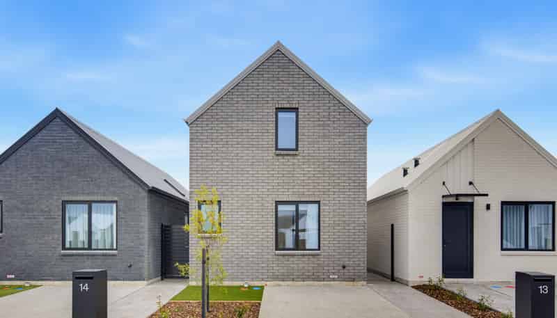 13/160 Mazengarb Road, Paraparaumu