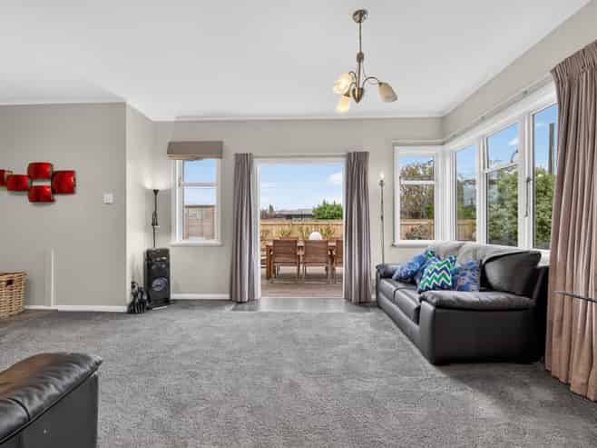 7 Humphries Street, Greytown