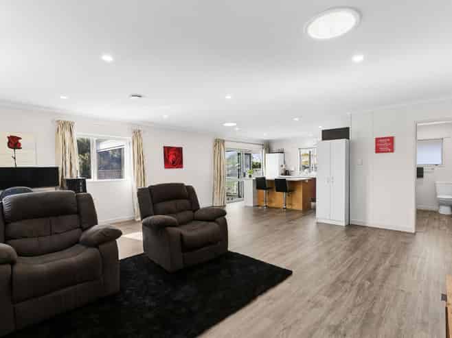 5 Bryant Road, Brightwater