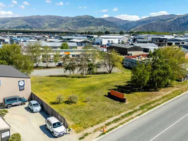 Significant Landholding, Tenant Vacating