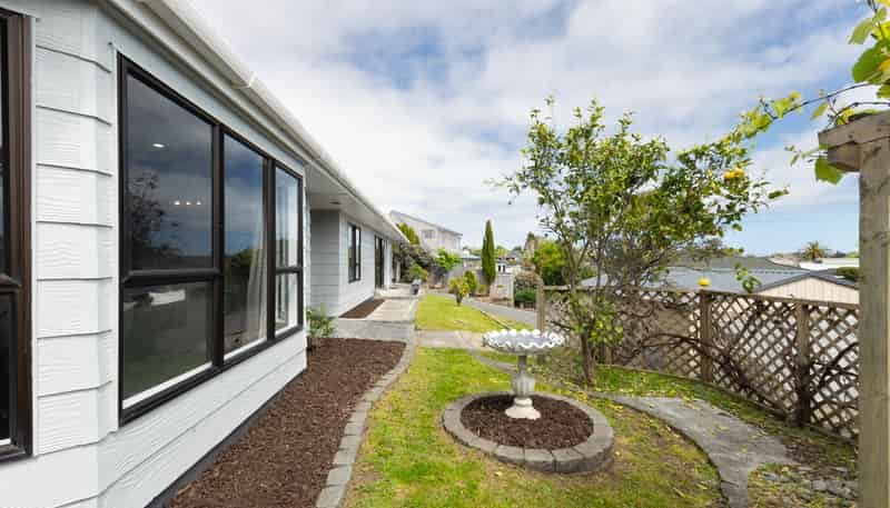 78 Eatwell Avenue, Paraparaumu Beach