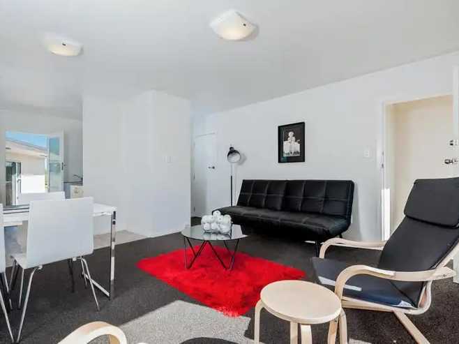 3/8 Paul Place , Pakuranga