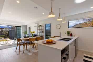 11 Red Cottage Drive, Lake Hayes