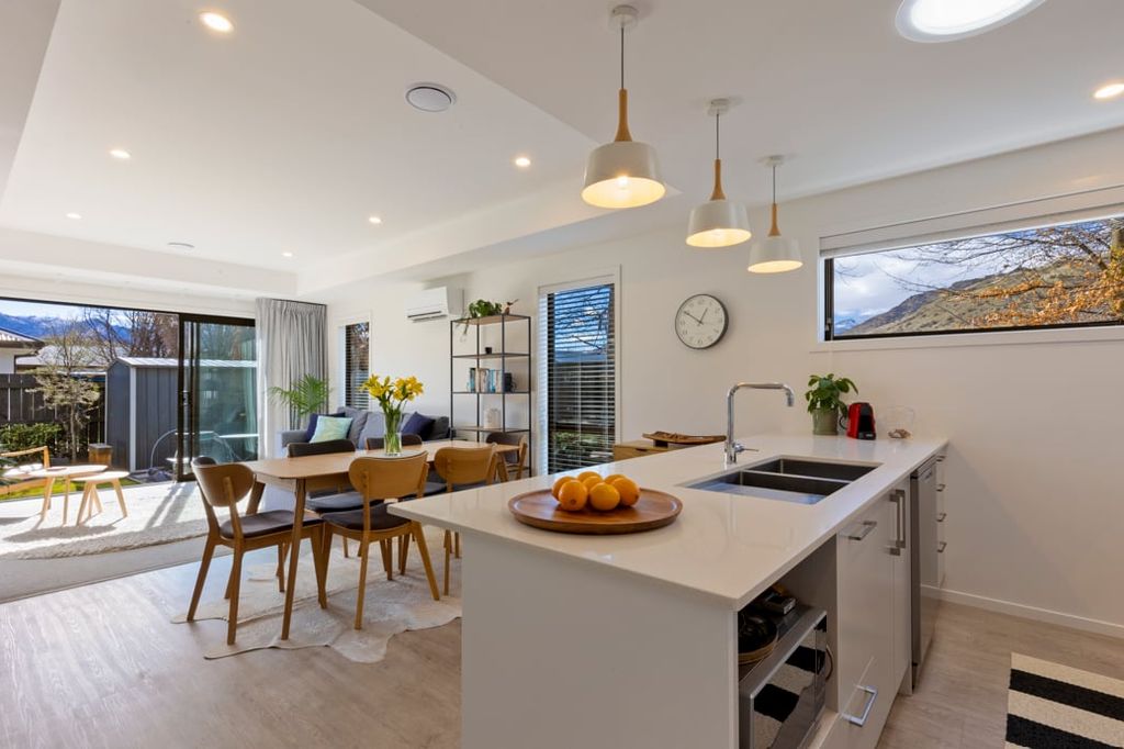 11 Red Cottage Drive 2