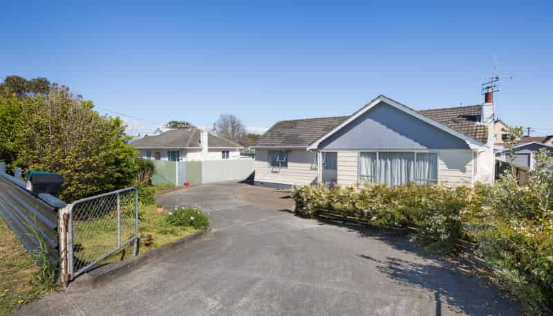 20 Avenue Road, Foxton