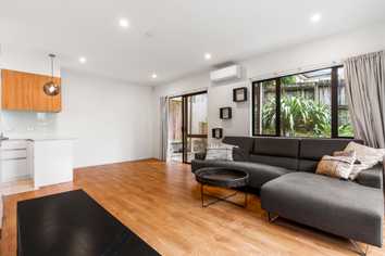 16/26 Springvale Drive, Fairview Heights