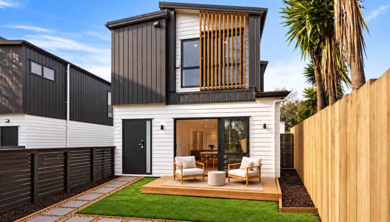 8A Tahinga Street, Northcote