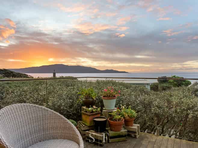 4 Stonewall Grove, WAIKANAE BEACH
