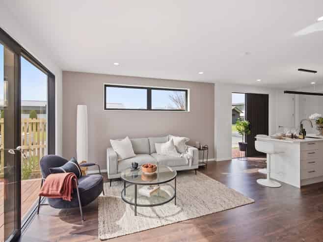 23 Carnaveron Drive, Lincoln