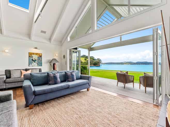 Cabin 10, 1116 Takatu Road, Matakana