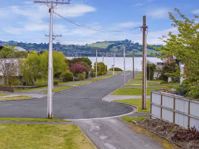11 Kowhai Road, Rainbow Point