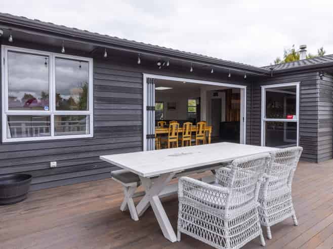 11 Kowhai Road, Rainbow Point