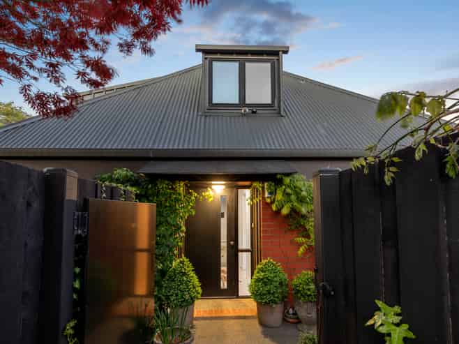 10A Peel Street, Strowan