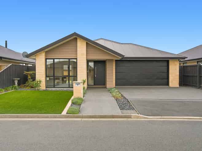 8 Gurners Lane, Lincoln