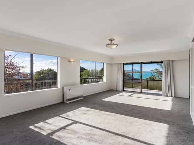 43A Eastcliffe Road, Castor Bay