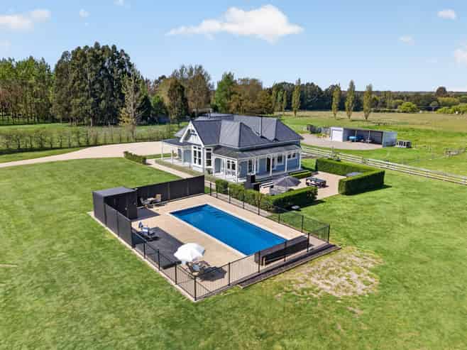 41 Bairds Road, Sefton
