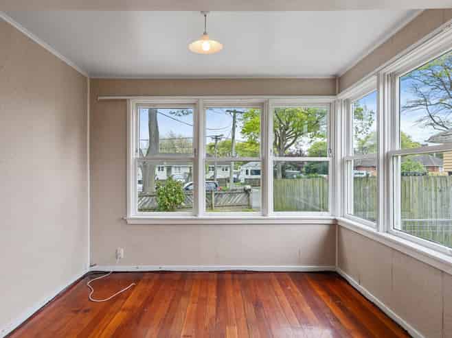 84 Emmett Street, Shirley